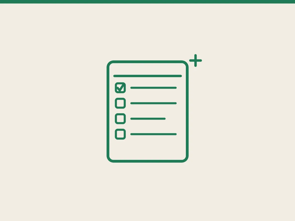 Eine Notizkarte mit Checkliste und einem kleinen Plus-Symbol